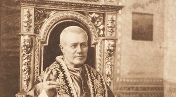 St. Pius X Pope, Confessor